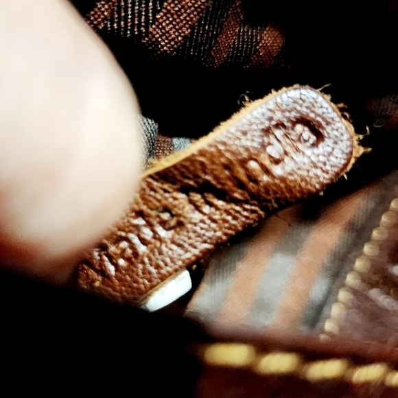 Jack Georges Tooled Brown Leather Satchel Adjustable Strap Snap Magnetic Close - Picture 11 of 11